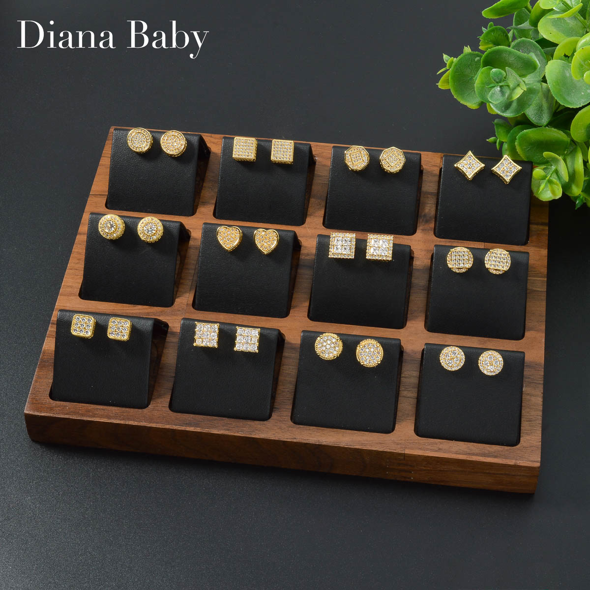Women Accessories Dubai - Diana Baby Kolczyki w kolorze złotym