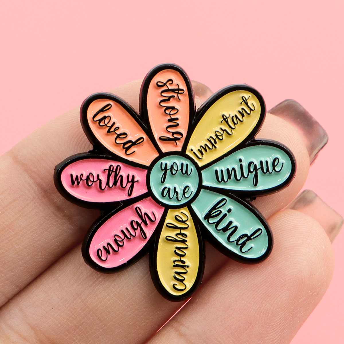 Broszki z inspirującymi cytata – Women Accessories Quotes recenzja i cena