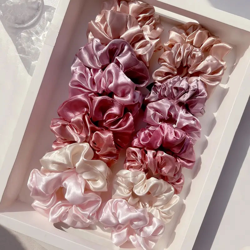 16 szt. Miękkie satynowe gumki – Scrunchie Satin Set recenzja i cena